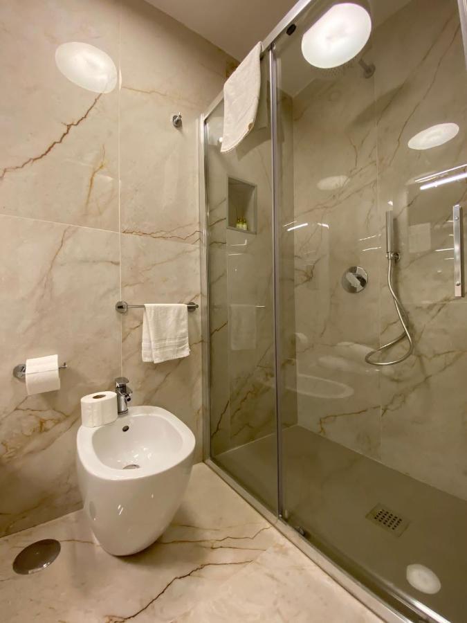 נאפולי Paura Suite Apartment מראה חיצוני תמונה