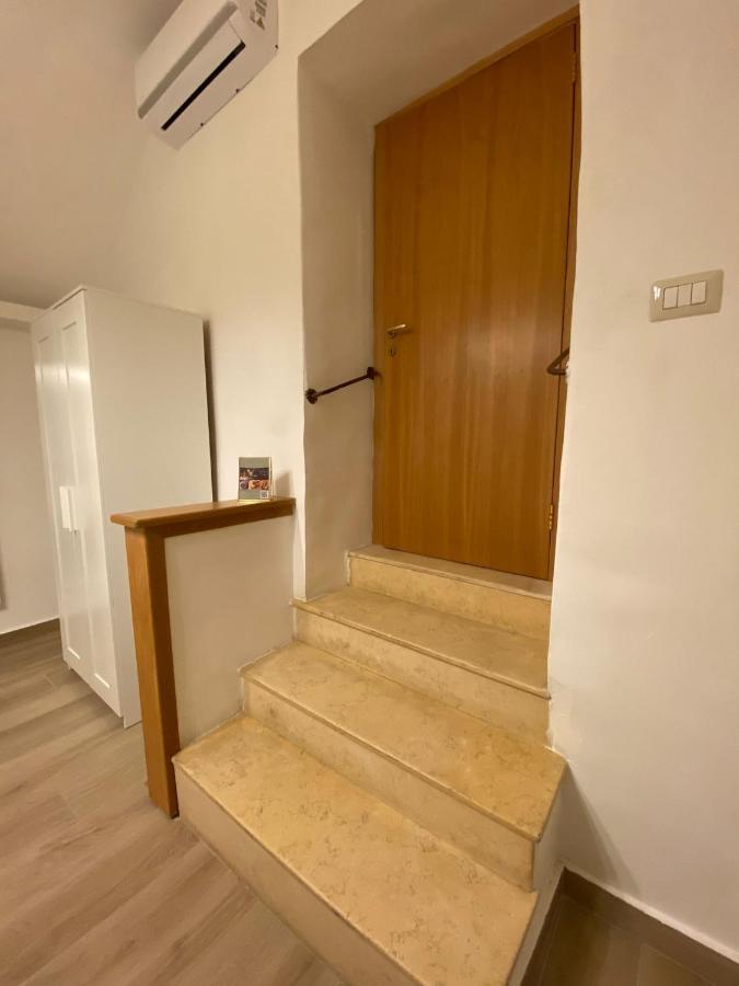 נאפולי Paura Suite Apartment מראה חיצוני תמונה