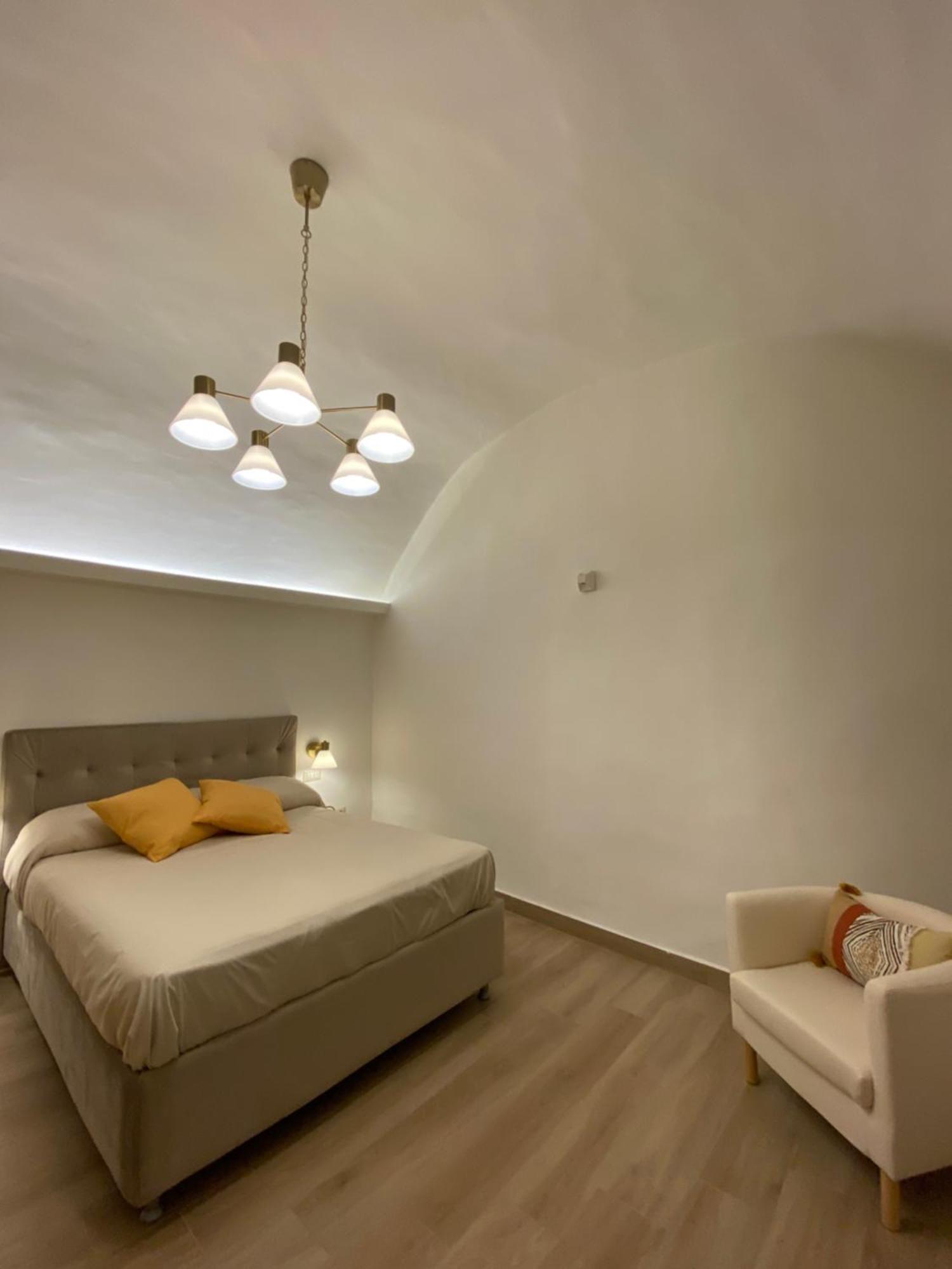 נאפולי Paura Suite Apartment מראה חיצוני תמונה
