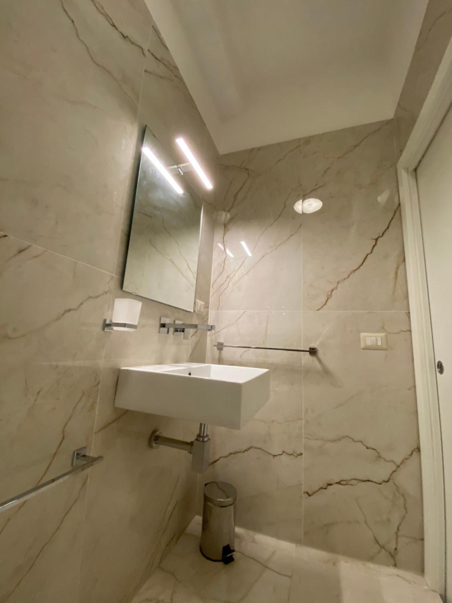 נאפולי Paura Suite Apartment מראה חיצוני תמונה