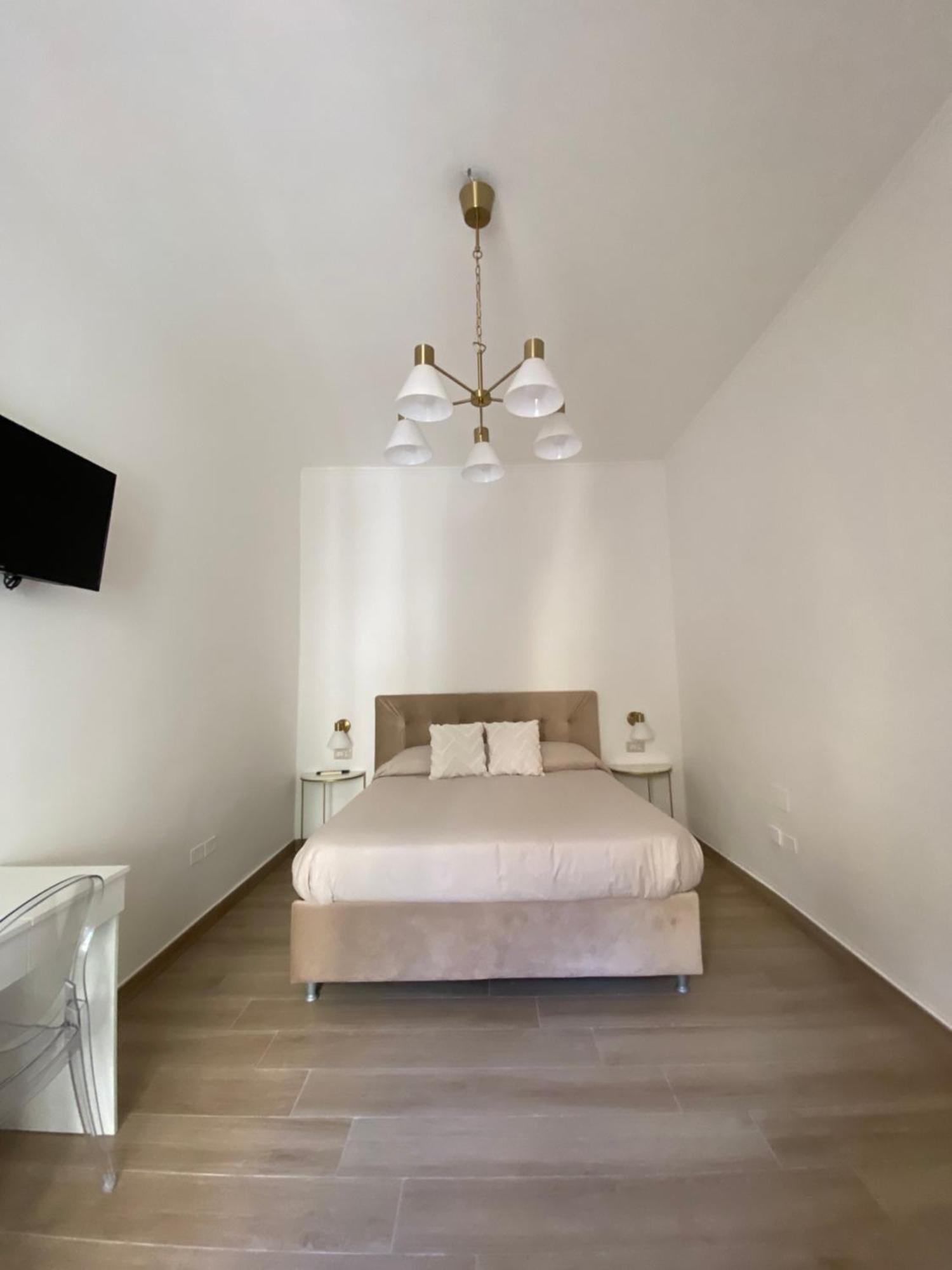 נאפולי Paura Suite Apartment מראה חיצוני תמונה