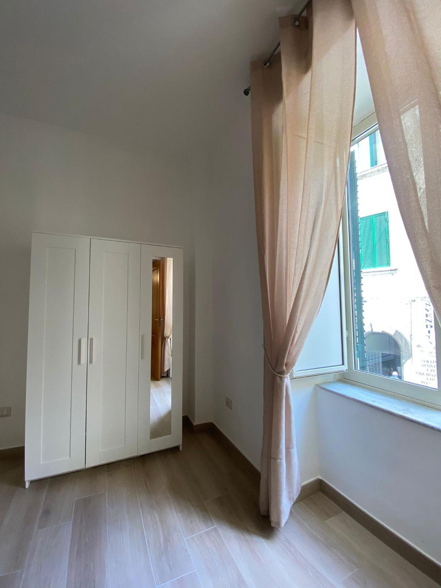 נאפולי Paura Suite Apartment מראה חיצוני תמונה